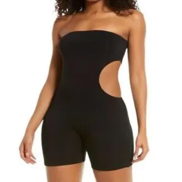 Naked Wardrobe Black Strapless Waist Cut Out Romper Women Small Minimalistic‎ - Picture 1 of 8